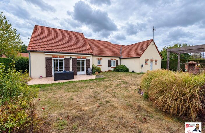 EXCLUSIVITÉ À COULLONS : Pavillon de plain-pied, double garage et grand jardin clos — photo 2