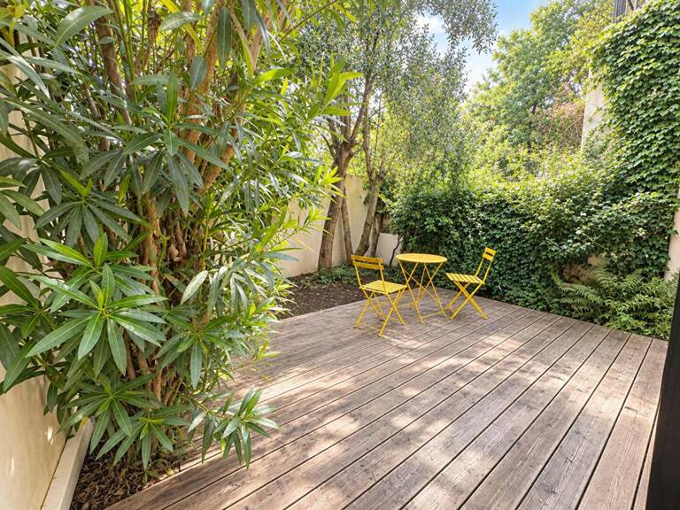 Bordeaux Centre ville, 2 pièces 52 m2 avec jardin 50m2 et cave — photo 1