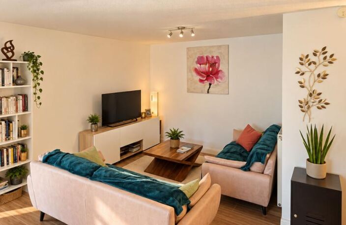 Appartement T5 DE 84 M² AVEC BALCON DE 24 M², VUE VERCORS, GARAGE ET CAVE  DPE B- ETAGE 4/5 — photo 5