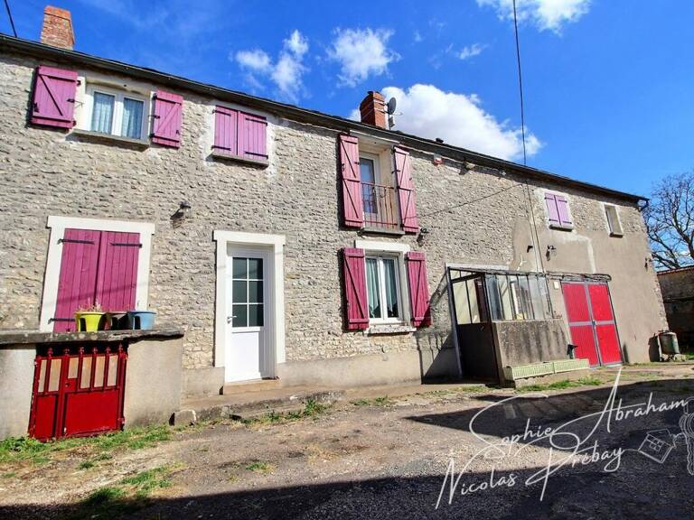 BELLE MAISON FAMILIALE EN PIERRE RÉNOVÉE, AUX VOLUMES GÉNÉREUX — photo 1