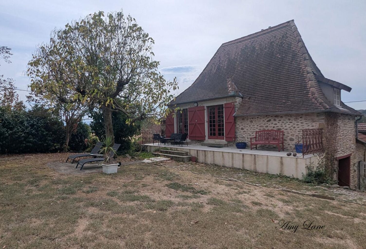 GESTAS - MAISON DE CARACTERE  AVEC DEPENDANCE AMENAGEE - 219 M² — photo 1