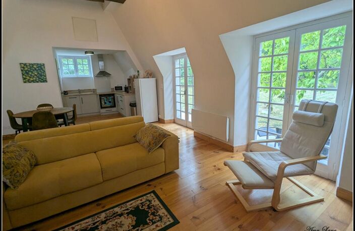 GESTAS - MAISON DE CARACTERE  AVEC DEPENDANCE AMENAGEE - 219 M² — photo 2