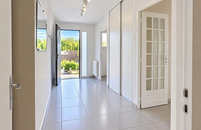 Maison familiale 150 m²  4 chambres sous-sol total Verneuil-en-Halatte — photo 2