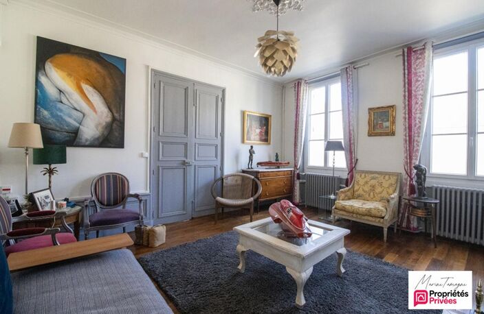 FLEURINES - L'ÉLÉGANCE D'UNE DEMEURE DE CARACTÈRE À 12 MIN DE SENLIS — photo 4