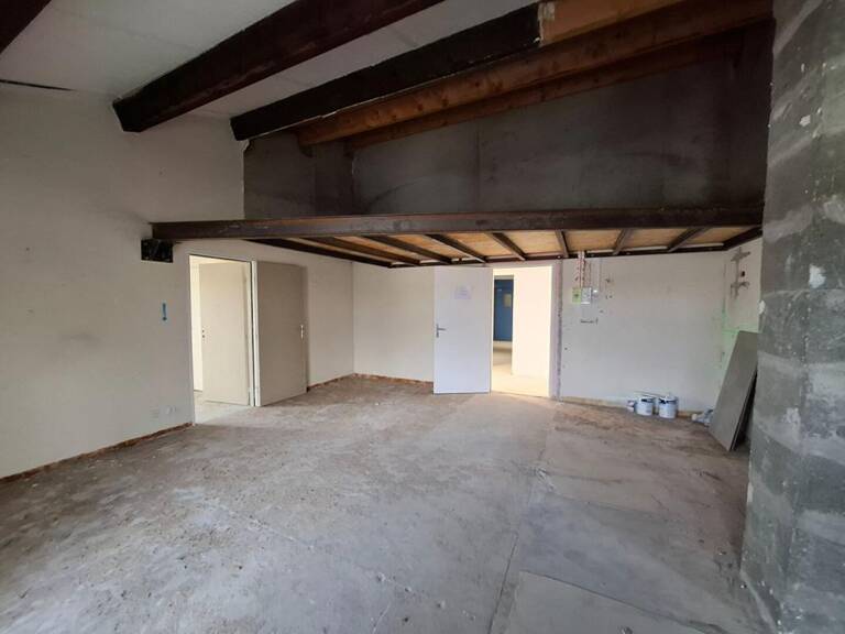 SAINT-CHRISTOL (84390) APPARTEMENT 100 m² BALCON MEZZANINE COMBLES 2 PARKINGS  72 000 — photo 1