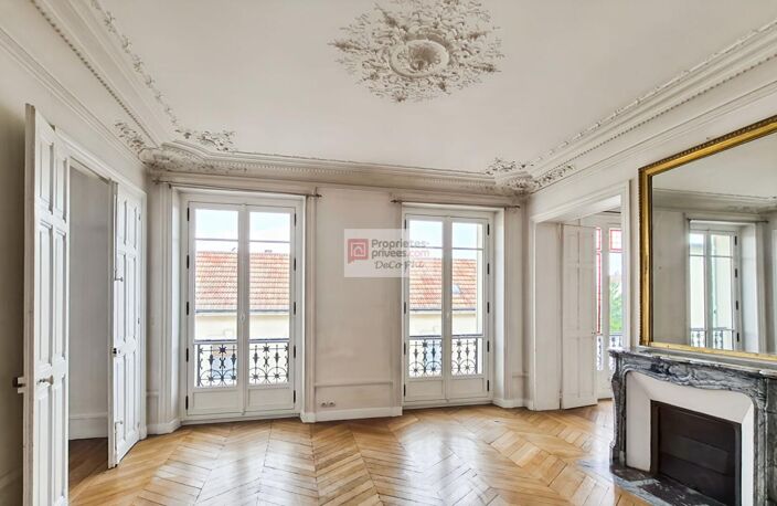 Appartement  4 pièces  104 m2  'Quartier des Prés'  Versailles — photo 3