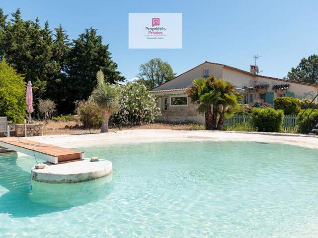 propriété de 7 pièces avec un chalet de 42 M2 avec piscine-lagon sur Tourrettes — photo du bien