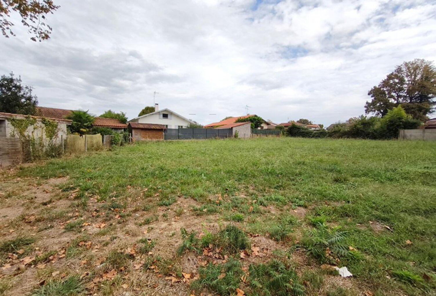 Terrain Dax 600 m2 — photo 1