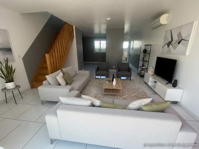 Maison T3 terrasse et stationnement — photo du bien