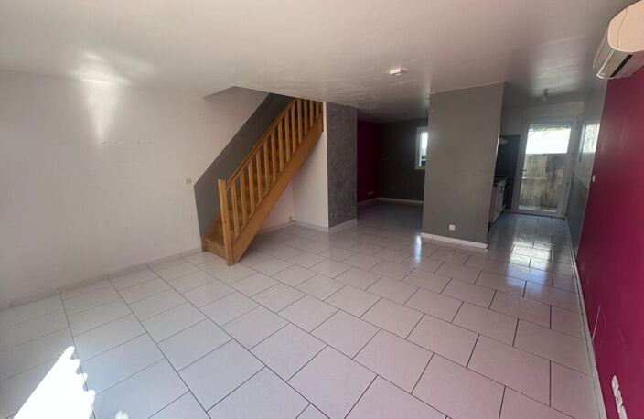 Maison T3 terrasse et stationnement — photo 3