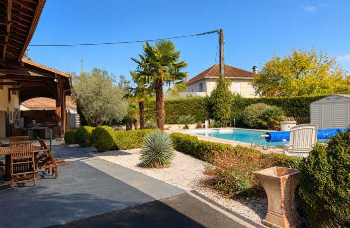 Ensemble immobilier maison + appartement T3 + dépendances — photo 4