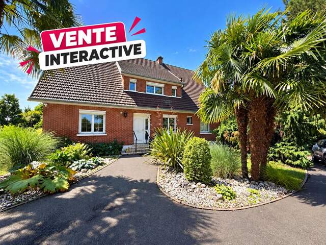 Maison semi plain-pied 250M², 5 à 6 chambres, sous sol complet jardin paysagé — photo du bien