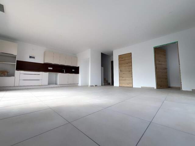 Magnifique maison neuve de 108 m2 en R+1 sur un terrain 3 faces de 337 m² piscinable — photo du bien