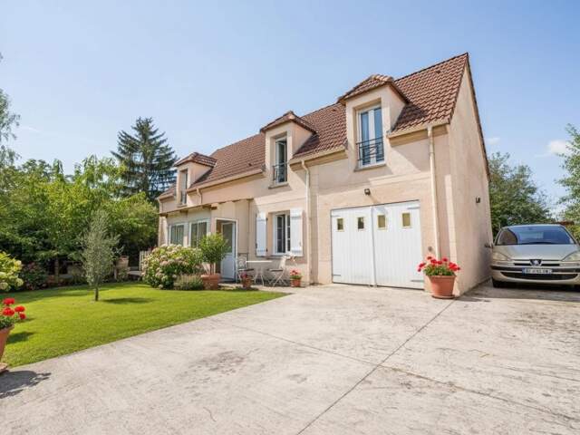 Corbeil-Essonnes ? Maison familiale récente de 130 m² avec jardin, terrasse — photo du bien