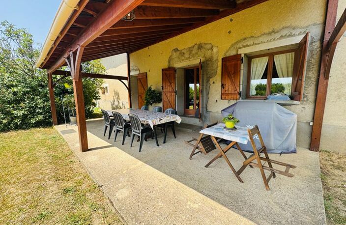 Jolie maison ancienne à Saint Léger le Petit — photo 2