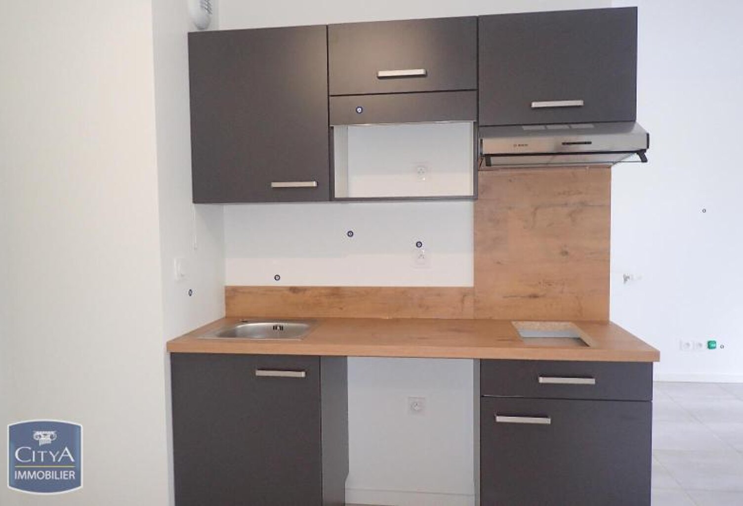 Location appartement 2 pièces 38 m² à Cognin (73160) — photo 1