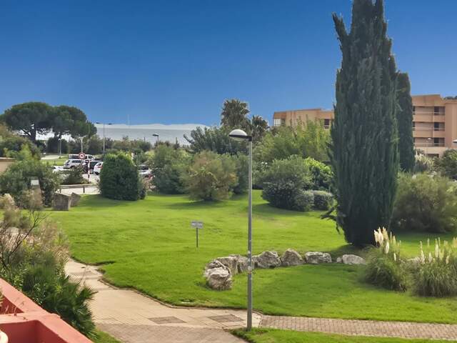 Appartement La Londe Les Maures 1 pièce(s) 32 m2 — photo du bien