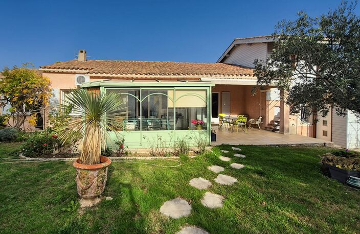 SAINT-SATURNIN LES AVIGNON Maison  7 pièce(s)  155 m² 449 000 — photo 3