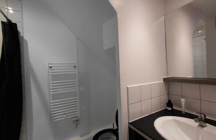 Location appartement 2 pièces 36 m² à Tours (37000) — photo 4