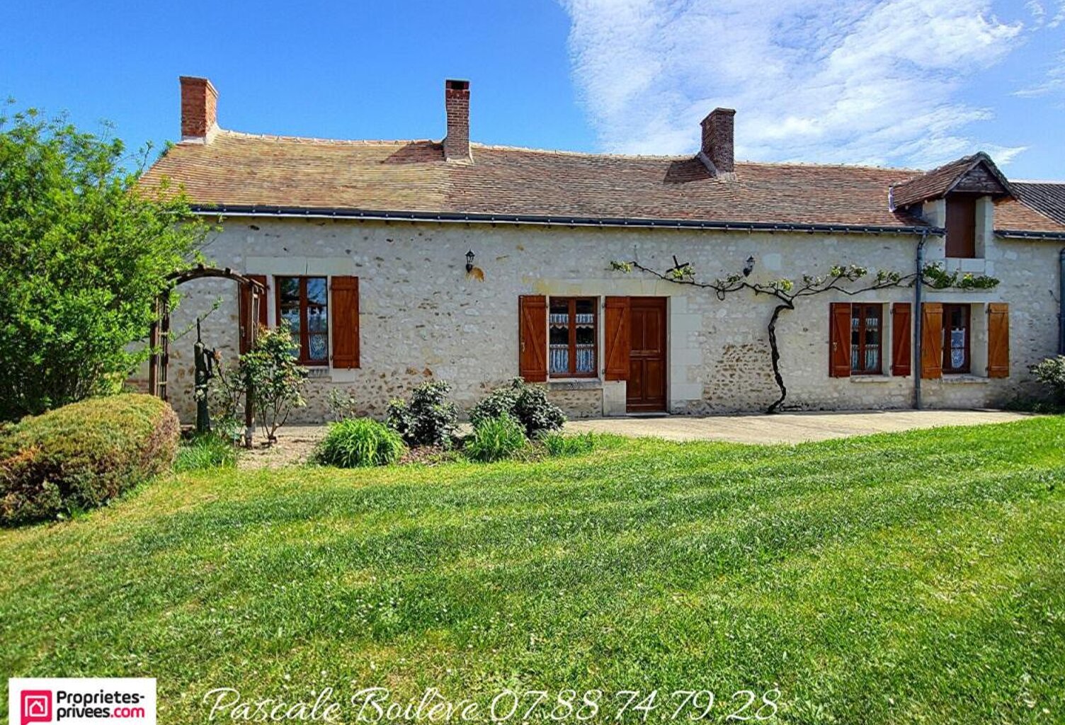 Longère avec dépendances et grand terrain ? NOYANT-VILLAGES (49390) — photo 1