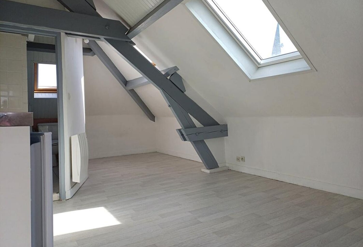 STUDIO — photo 1