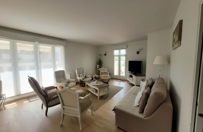 Appartement Duplex, Vue Lac Enghien Les Bains 5 pièce(s) 124.29 m2 — photo 3