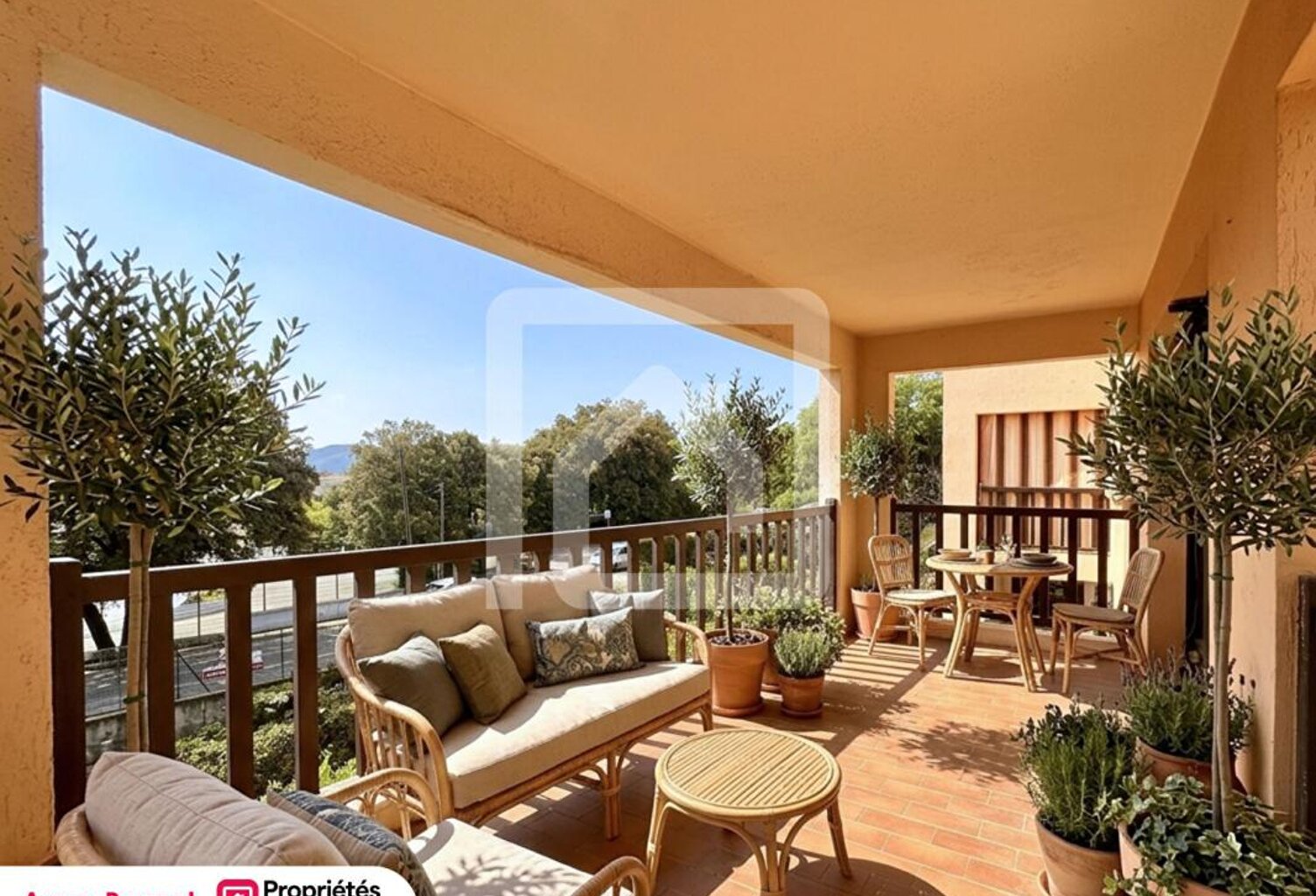 Appartement 3 pièces 41 m2, terrasse, garage, parking privatif, piscine — photo 1