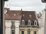 DIJON CENTRE-VILLE – STUDIO AVEC VUE SUR LES TOITS — photo 4