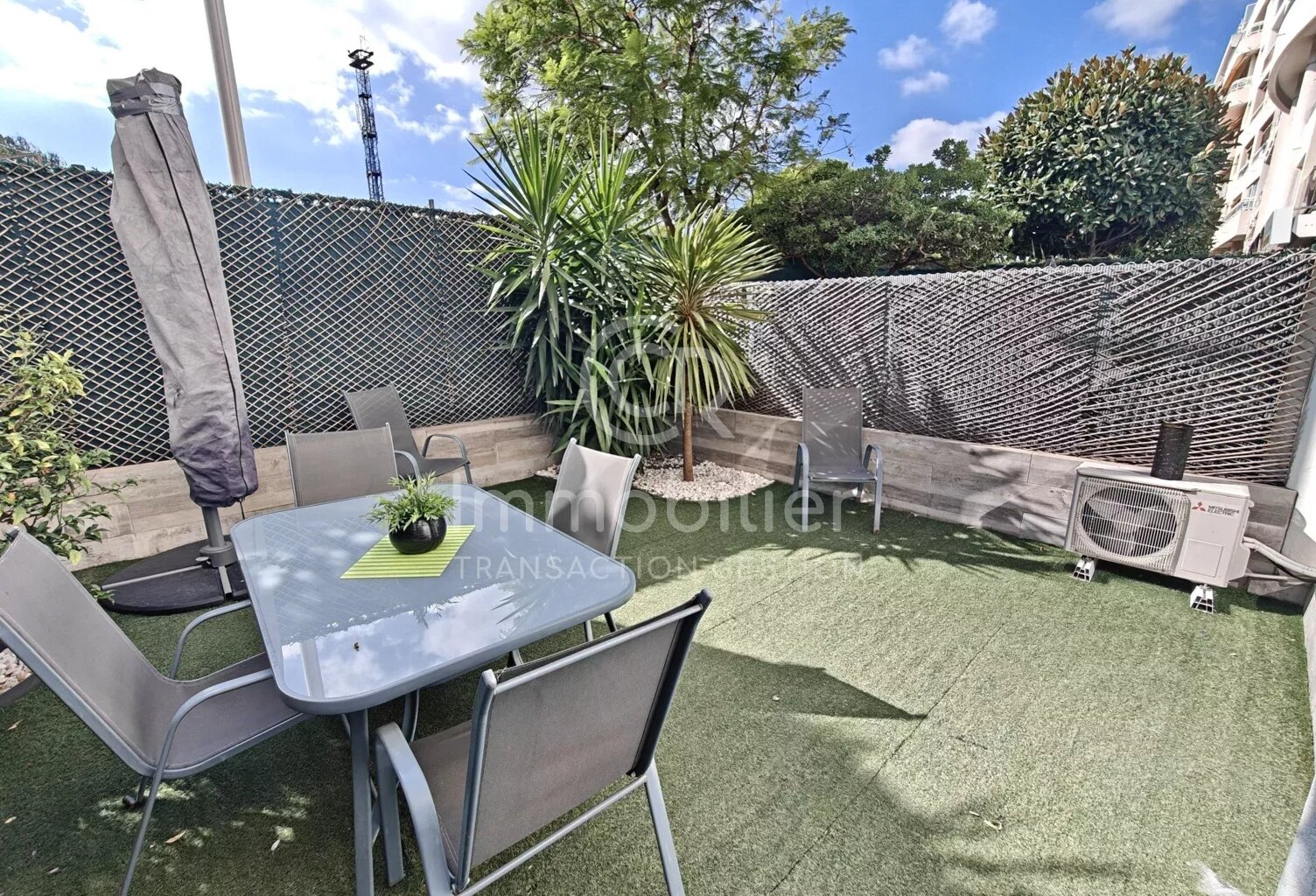 T2 REZ-DE-JARDIN SUD PARKING PISCINE BORD DE MER — photo 1