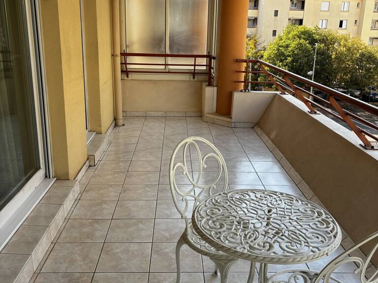 SAINT-RAPHAËL  SPACIEUX 4 PIÈCES, TERRASSE ET GRAND GARAGE — photo 1