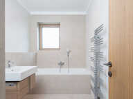 * SUPERBE MAISON NEUVE A COGOLIN, A 10 MINUTES DE PORT GRIMAUD — photo 4