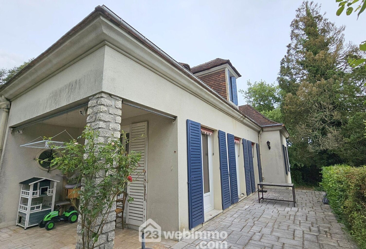 Maison - 137m² - Milly-la-Forêt — photo 1