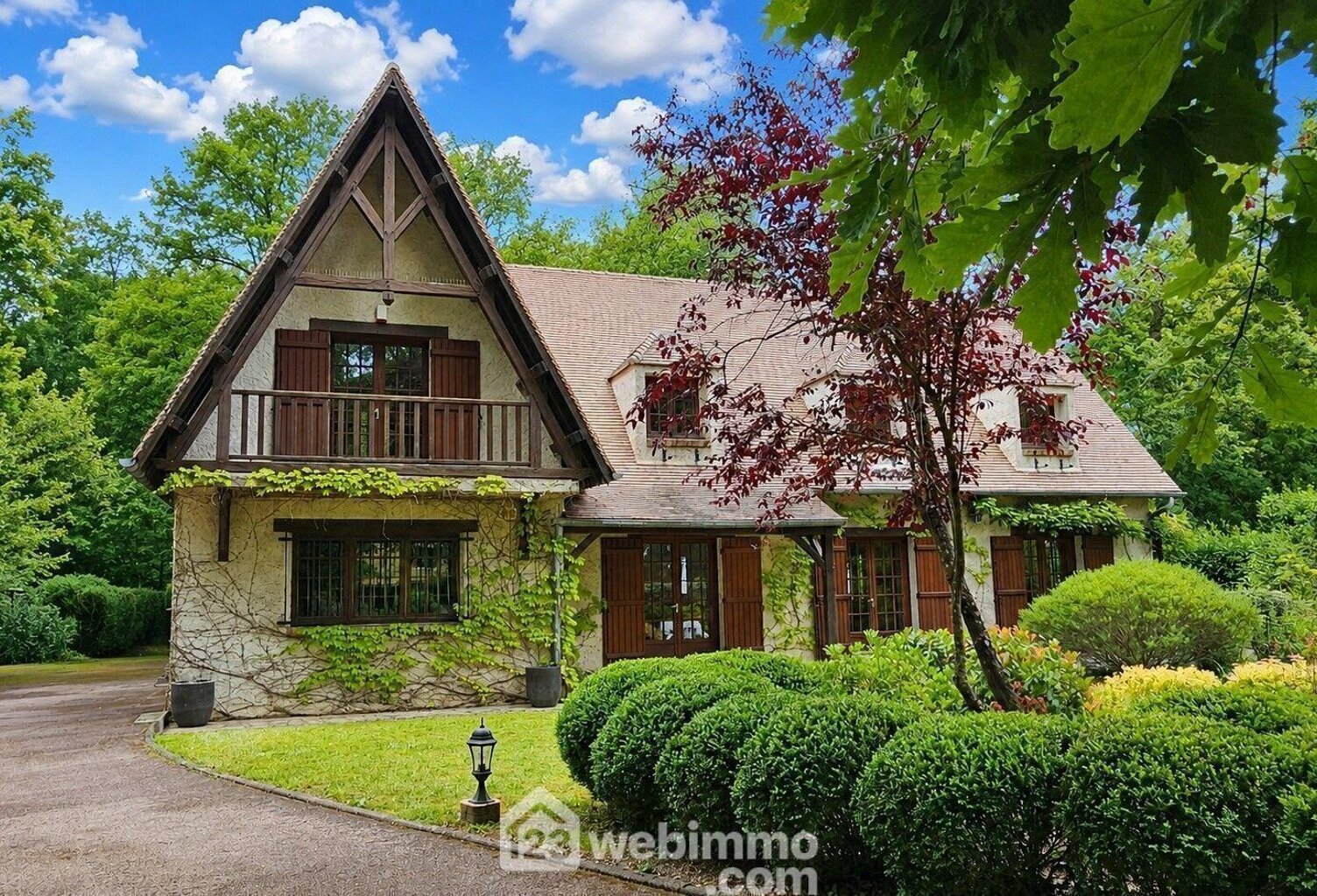 Maison - 197m² - Milly-la-Forêt — photo 1