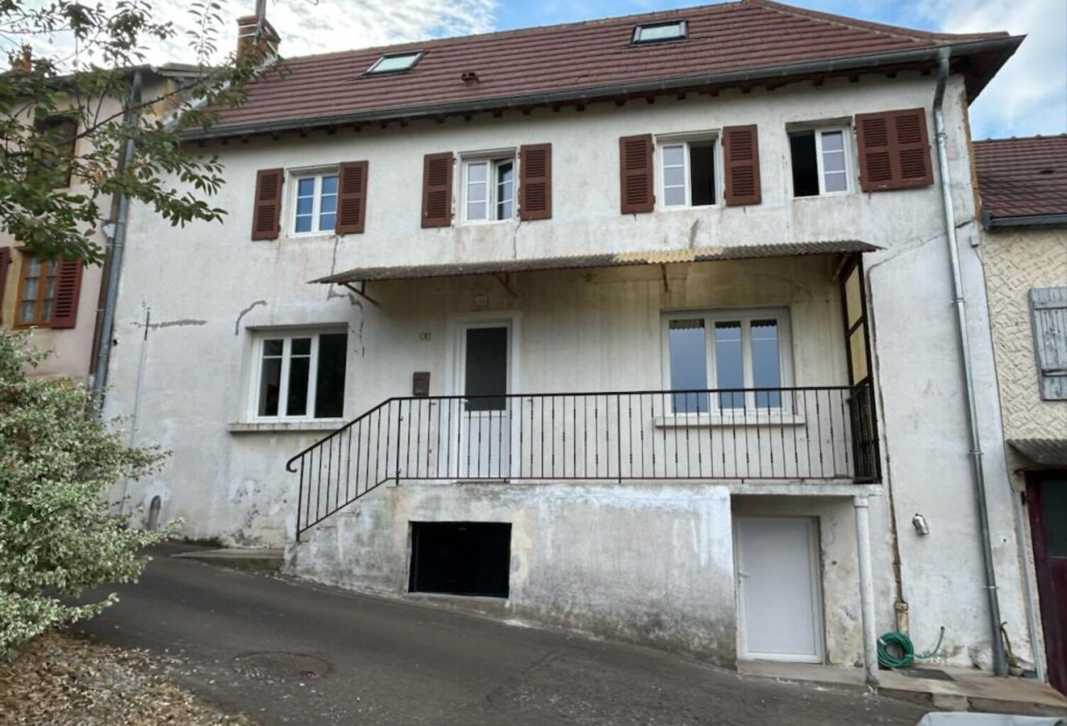 Vente maison 5 pièces 93 m² La Clayette (71800) — photo 1