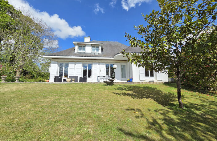 A VENDRE Elégante maison familiale 4 chambres proche centre — photo 2