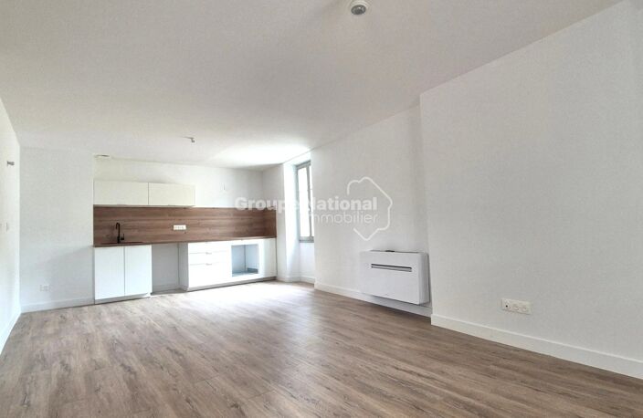 ST DIDIER BEL APPARTEMENT 2 CHAMBRES ENTIEREMENT RENOVE — photo 2