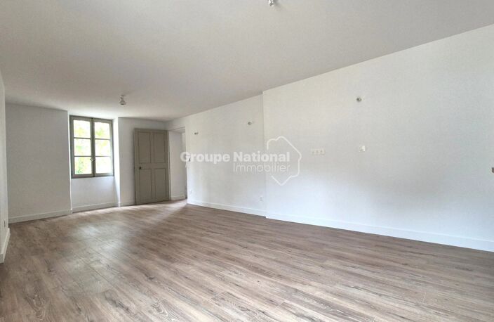ST DIDIER BEL APPARTEMENT 2 CHAMBRES ENTIEREMENT RENOVE — photo 3