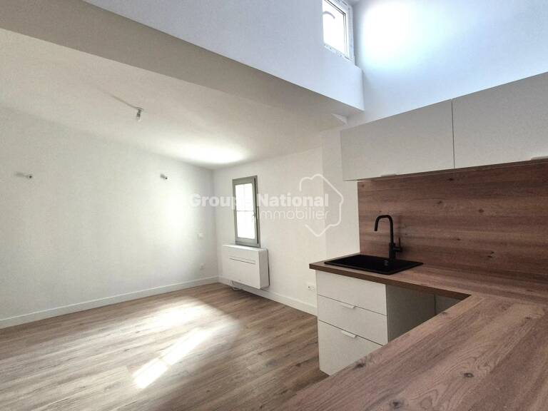 ST DIDIER APPARTEMENT ENTIEREMENT RENOVE — photo 1