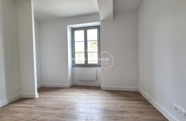ST DIDIER APPARTEMENT ENTIEREMENT RENOVE — photo 4