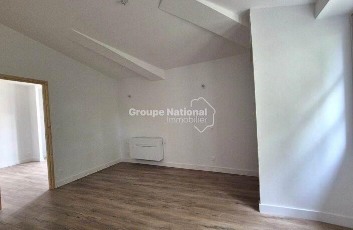 ST DIDIER APPARTEMENT ENTIEREMENT RENOVE — photo 5