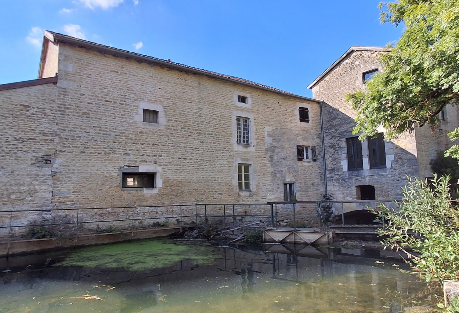 Vente Moulin 4 pièces — photo 1