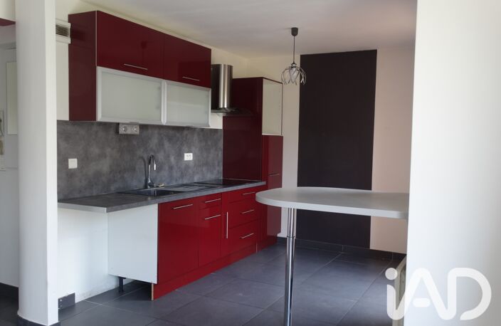 Location Appartement 4 pièces — photo 3