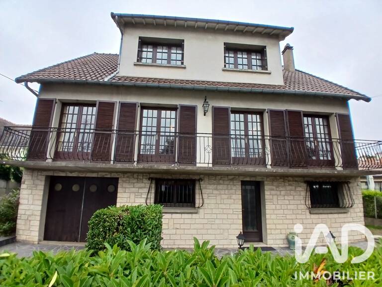 Vente Maison/villa 9 pièces — photo 1