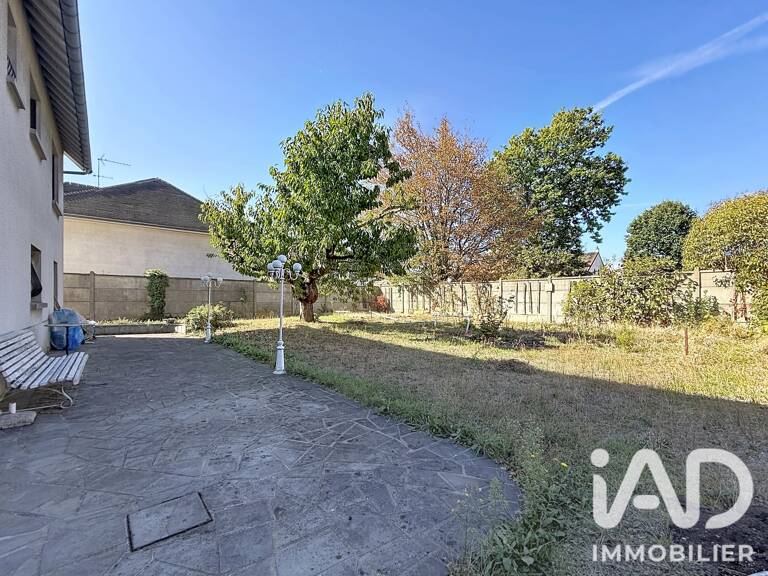 Vente Maison/villa 9 pièces — photo 1