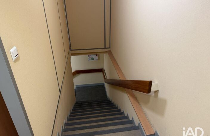 Location Local d'activités 226 m&sup2; — photo 4