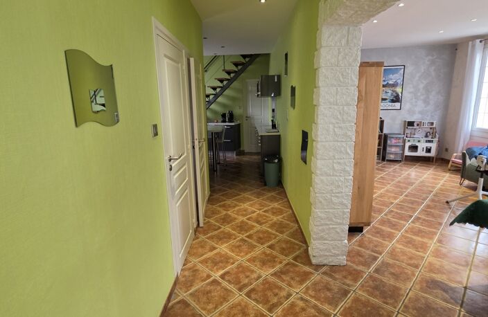 Vente Maison/villa 8 pièces — photo 4