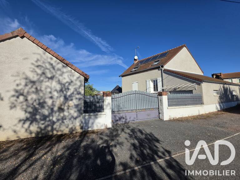 Vente Maison/villa 8 pièces — photo 1