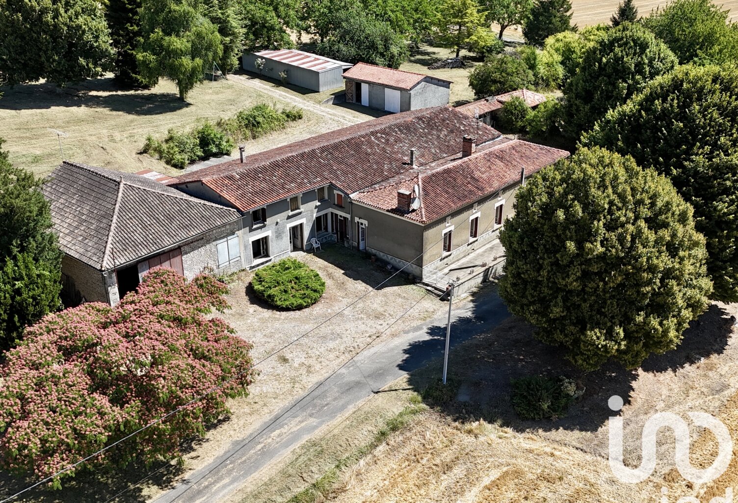 Vente Maison/villa 8 pièces — photo 1