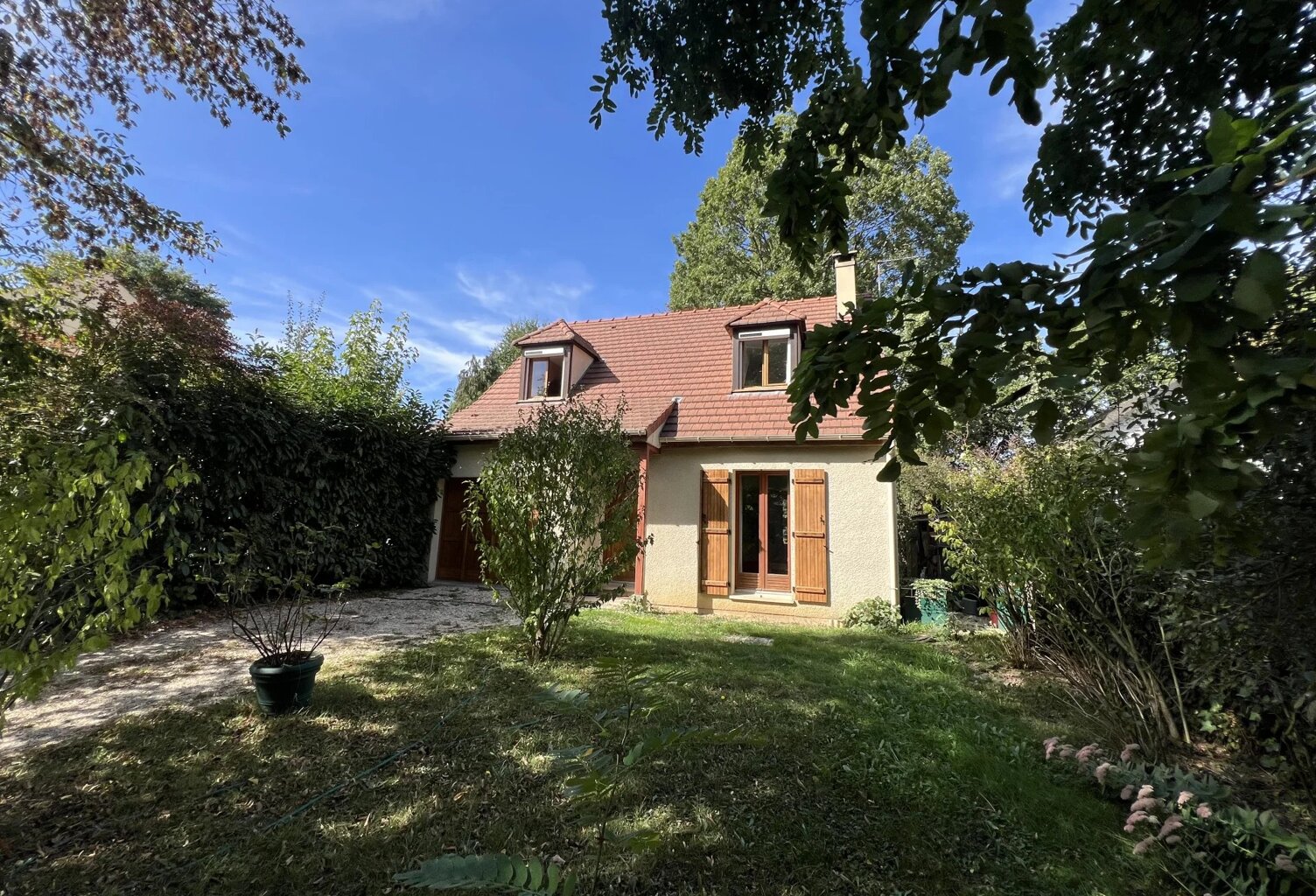 Maison Les Essarts Le Roi 5 pièces 82 m2 — photo 1