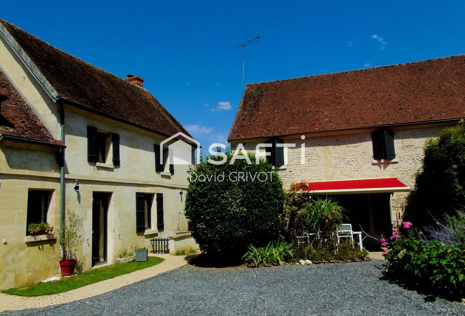 MAJESTUEUSE — photo 1